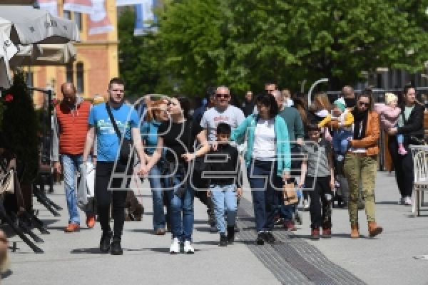 РЗС: За два дана пописано више од 430.000 становника Србије