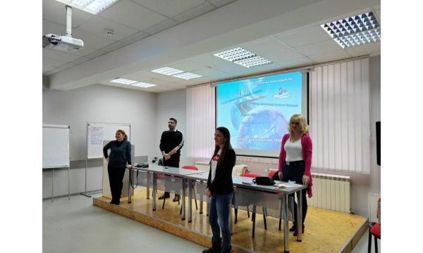 Континент на длану  кроз стицање нових знања
