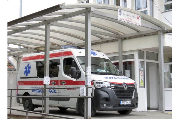 Релативно мирно у Хитној