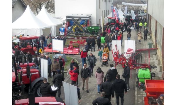 Veliki broj posetilaca  potvrda značaja manifestacije