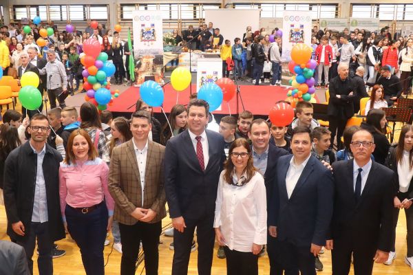 Својеврсна ревија талената даровитих младих људи