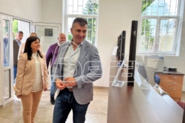 Обновљена пошта у Кленку