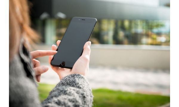Јевремова, Вукова и Лазина школа забраниле употребу мобилних телефона