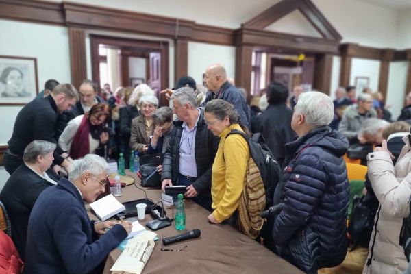 У библиотеци Шабачке гимназије представљена књига "Пресек узводно"