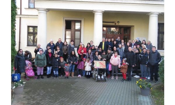 Paketići članovima Udruženja „Da budemo svi jednaki“