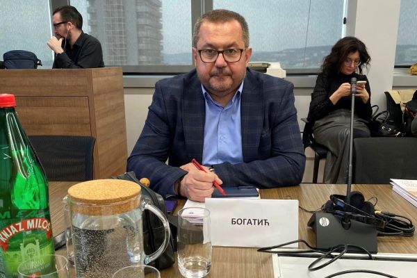 Богатић потписао споразум о сарадњи на пројекту са Сталном конференцијом градова и општина