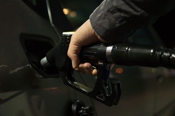 Nove, više cene dizela i benzina