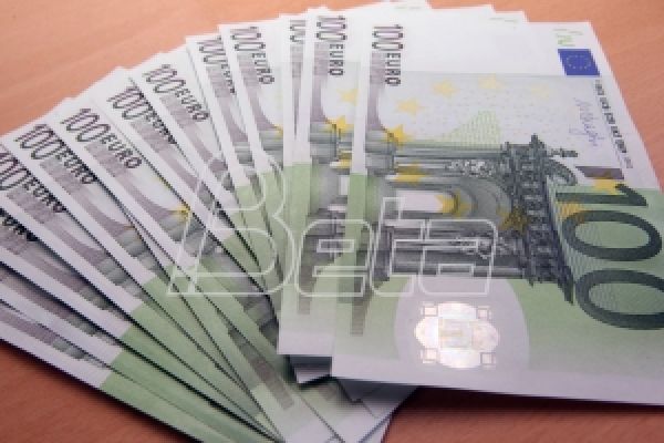 Evro 117,12 dinara