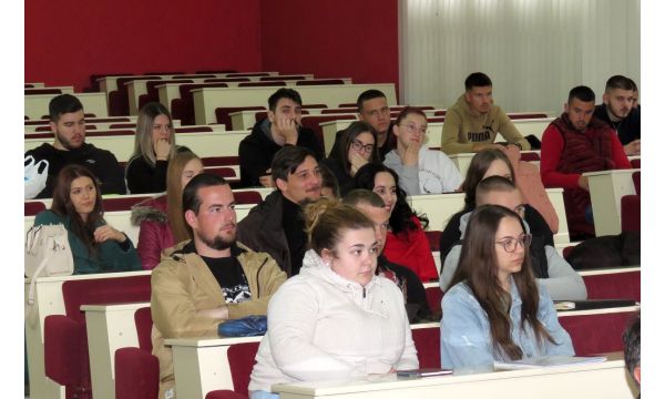 Upoznavanje studenata sa budućim zaposlenjima