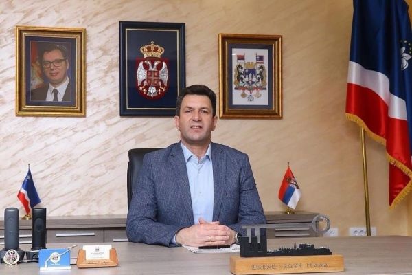 Честитка градоначелника Шапца Александра Пајића