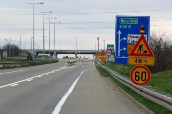 AMSS: Tokom jutra opasnosti od poledice, posle podne se očekuje pojačan intenzitet saobraćaja