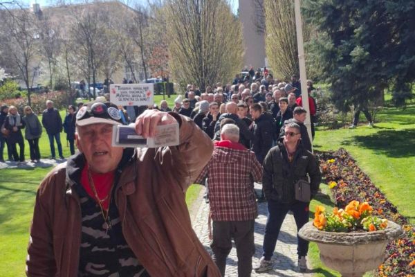 Увреде, псовке и претње новинарима