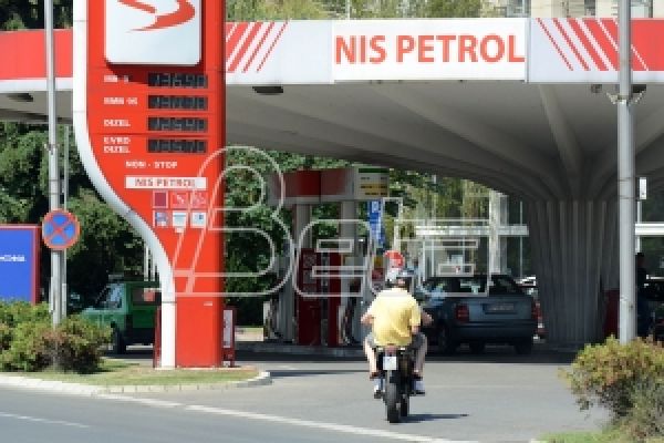 Дизел јефтинији за динар по литру