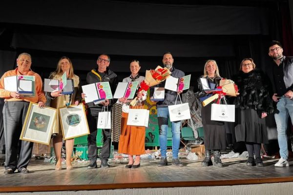 Dve nagrade Amaterskom pozorištu Doma kulture "Prnjavor" na festivalu u Despotovcu