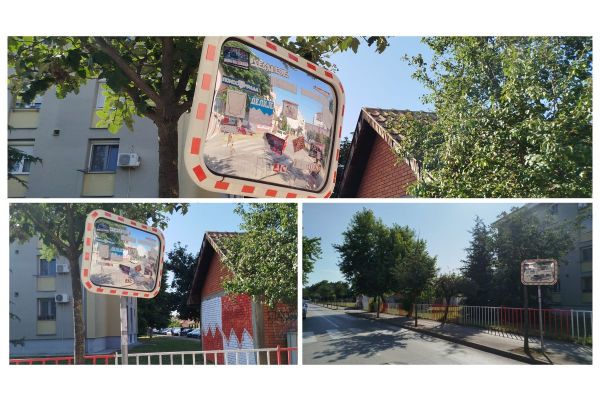 Nalepnice na saobraćajnom ogledalu