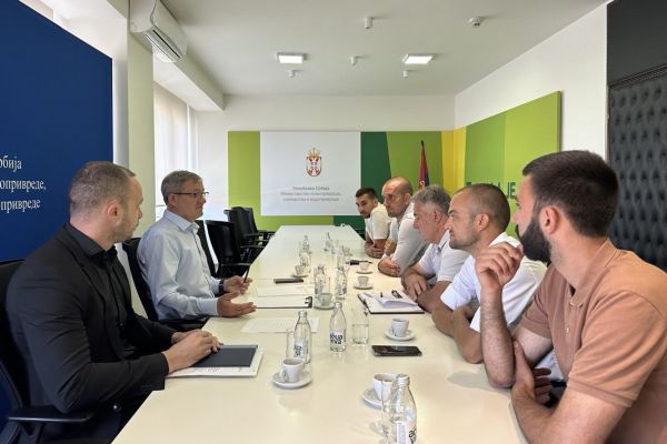 Dijalog o stabilizaciji mlekarskog sektora i stimulisanju kvaliteta