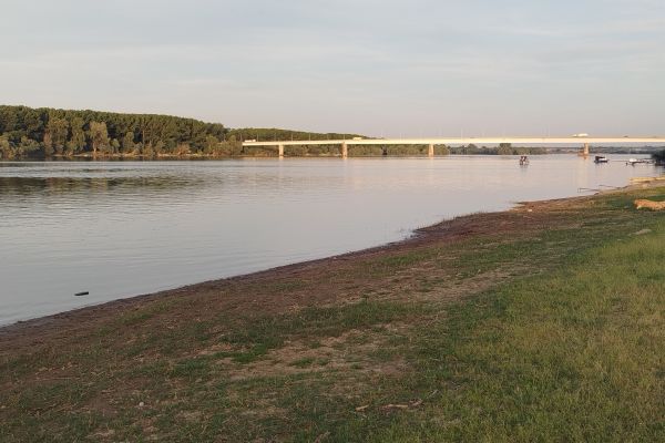 Temperatrua vode u Savi malo iznad dvadeset stepeni