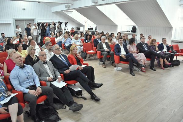 Свечана конференција поводом завршетка Твининг пројекта за унапређење надзора над заразним болестима
