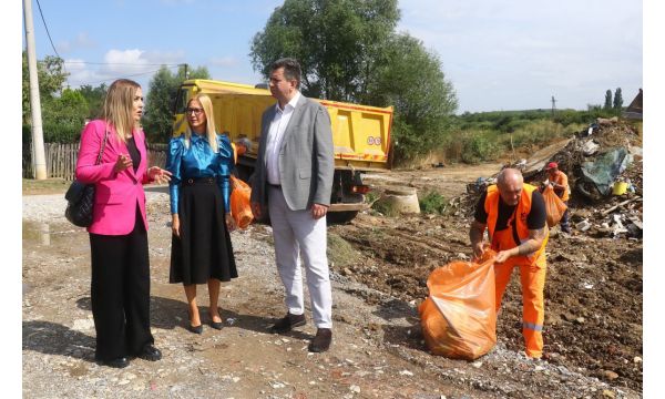 Чишћење дивљих депонија на пет локација