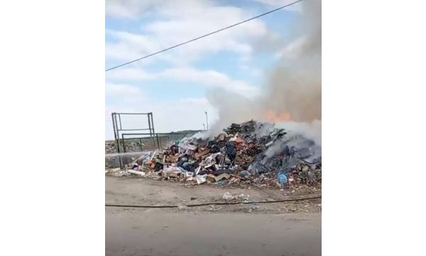 Vatrogasci efikasno obuzdali vatru