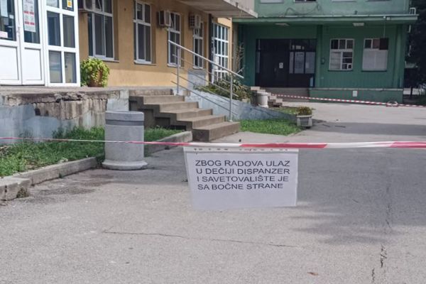 Радови на фасади у шабачком Дому здравља