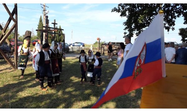 Veče sećanja kod istorijskih hrastova