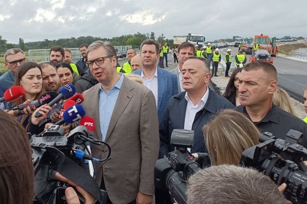 Радови на изградњи брзе саобраћајнице Слепчевић - Бадовинци