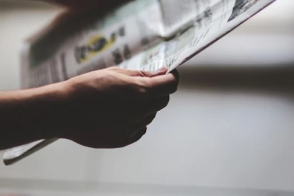 Naslovne strane današnje štampe