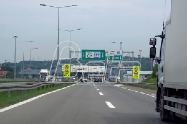 AMSS: Dobri uslovi za vožnju pre podne, kasnije promenljivo zbog kiše