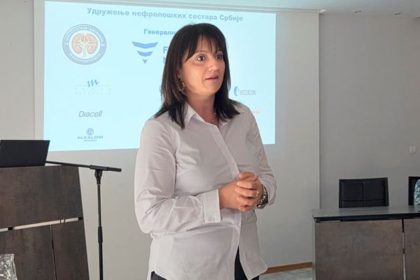 Medicinska sestra Opšte bolnice Šabac među predavačima na Nacionalnom kongresu nefroloških sestara Srbije