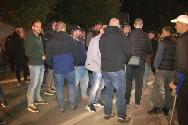 Trojici poljoprivrednika iz Bogatića određen pritvor zbog napada na službeno lice