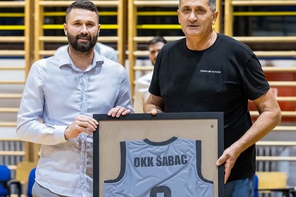 Mikanova devetka u penziji
