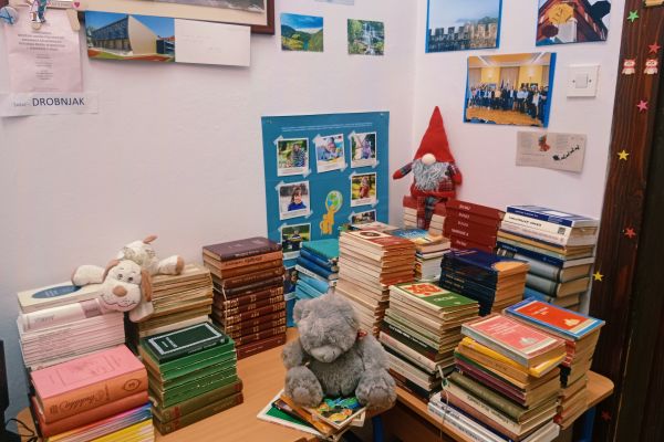 У хуманитарној акцији Шабачке гимназије сакупљено 740 књига
