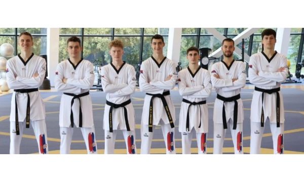 Жарко и Урош у Кини