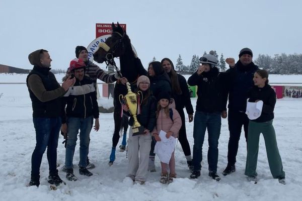 Орхан најбржи у празничној идили