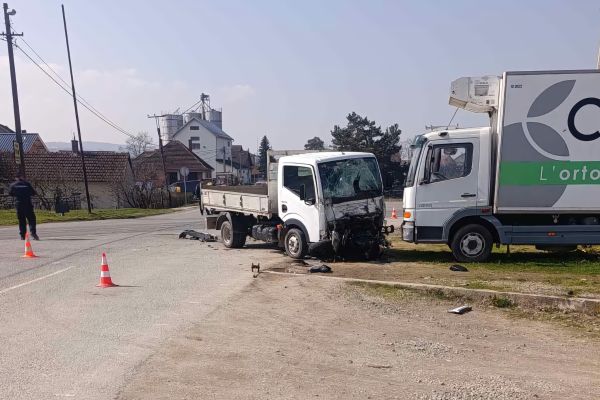 Vozač motora podlegao povredama