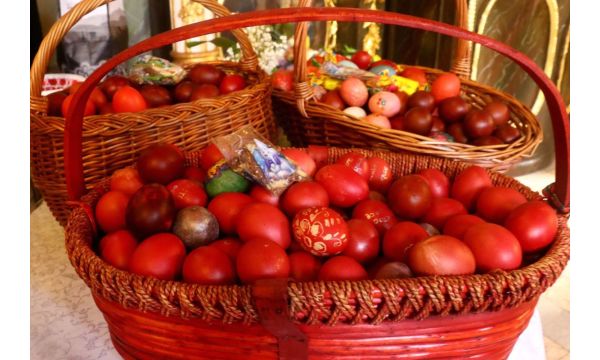 Hristos voskrese radost donese