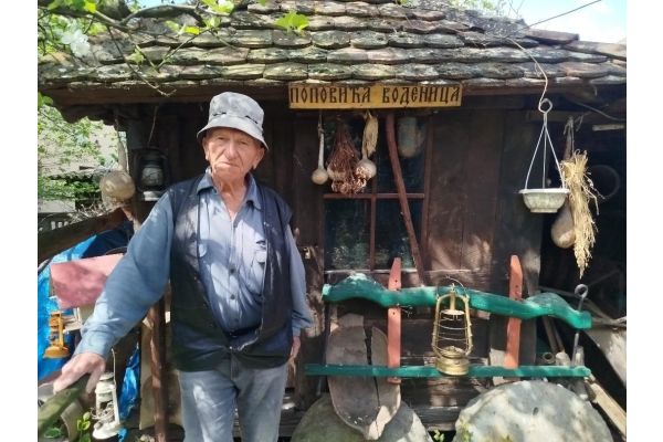 Живко Поповић: Стара воденица чува век и по прича