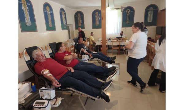 Vekovni hram prizvao humaniste