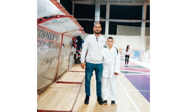 Милану бронза, Лазар без медаље