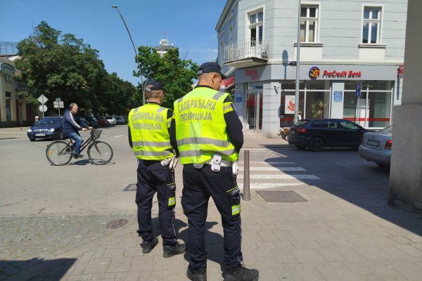 Tri nezgode sa materijalnom štetom