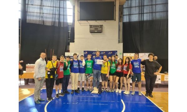 Прво место за Лазину школу на државном такмичењу из роботике