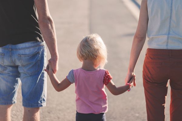 Предлог закона о родитељима - неговатељима почетком јула у Скупштини