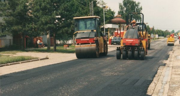 Asfaltirana dva putna pravca